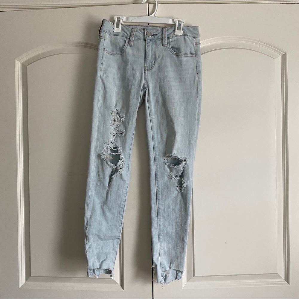 American Eagle Light-wash Ripped Jeans
